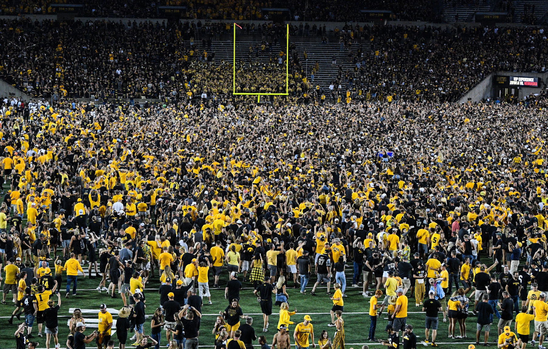 100921-qc-spt-iowa-fball-030